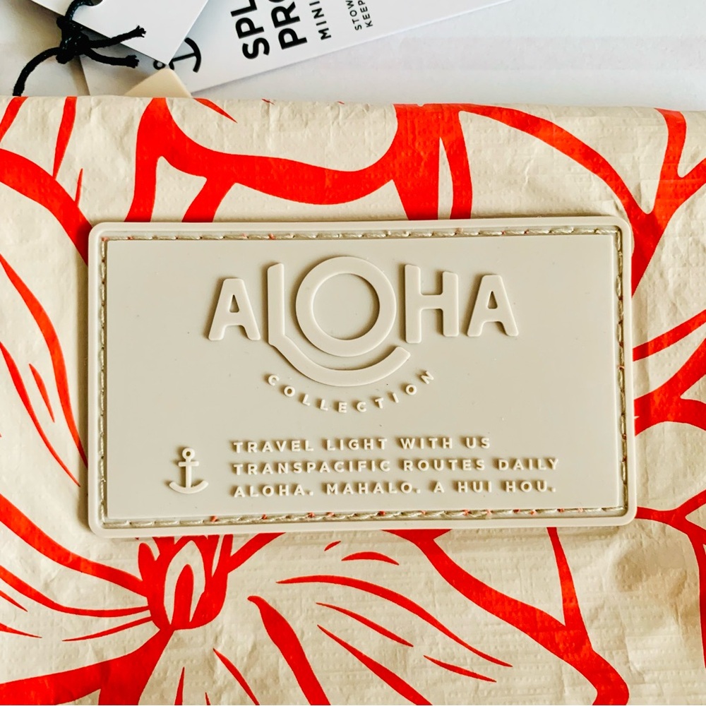 ALOHA Collection Mini Pouch Beige & Red Floral NWT Cosmetic Bag